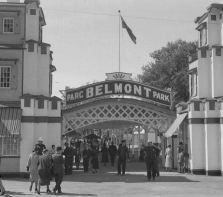 Le parc Belmont  est un parc d'attractions ayant opéré de 1923 à 1983 dans Cartierville, situé sur la rive de la rivière des Prairies, ce lieu de divertissement fut un lieu-culte de Montréal.