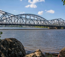 Le pont Lachapelle ,  premier pont de l'Île de Montréal 1836 , juste à côté du parc Belmont à Cartierville.