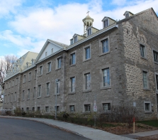 Maison Saint-Joseph du Sault-au-Récollet, anciennement Collège St-Ignace, maintenant Mont-Saint-Louis depuis 1969